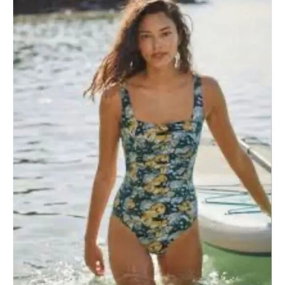 Garnet Hill Active Square Neck One Piece Ruched Swimsuit size 4 - Picture 1 of 8